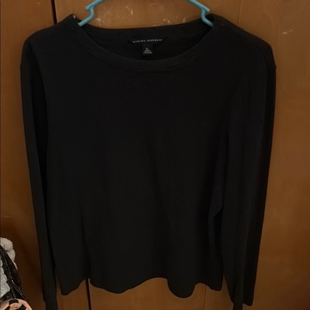 Banana Republic Black Long Sleeve Tee